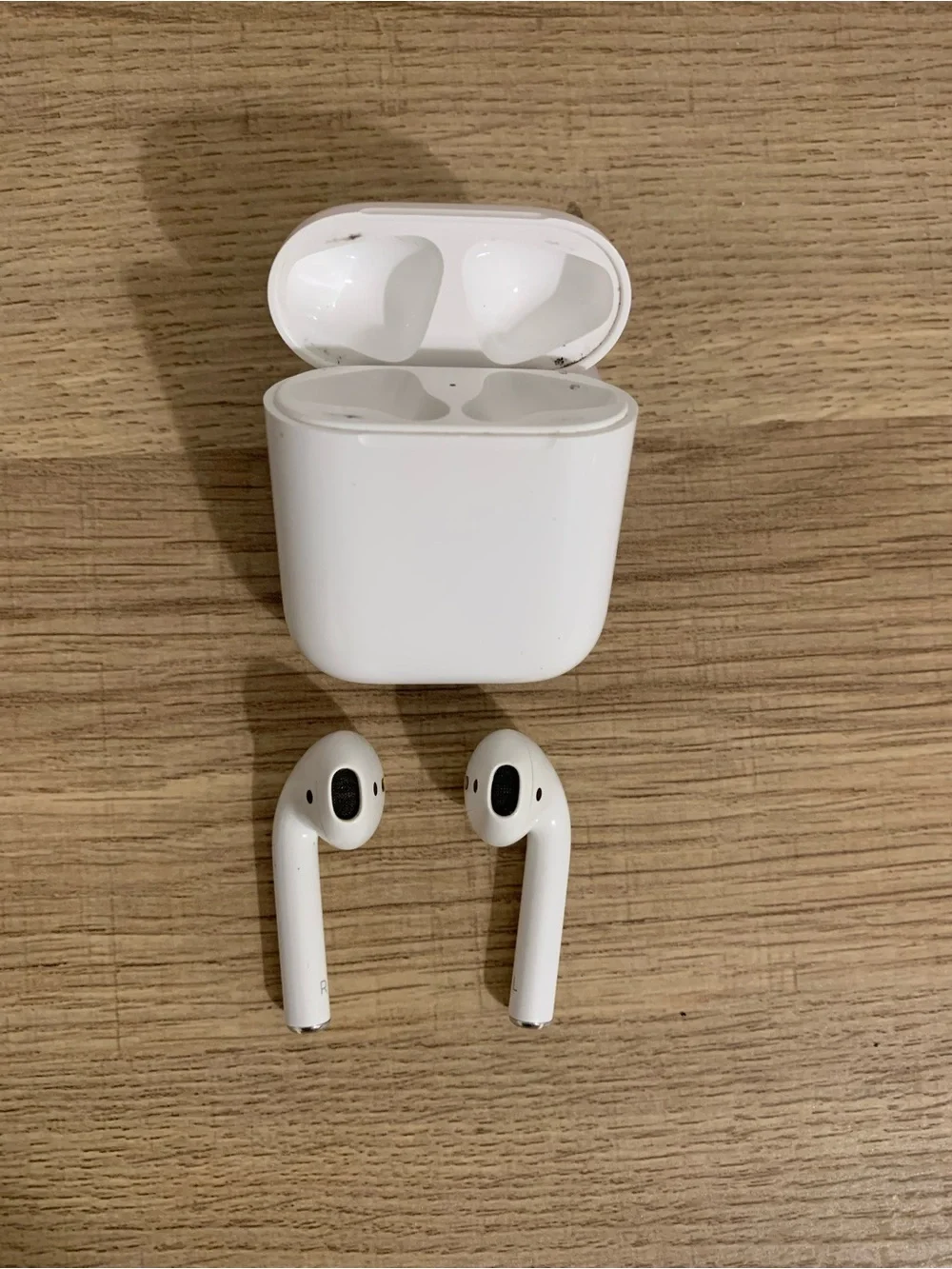 AirPods 2nd Generation with Charging Case